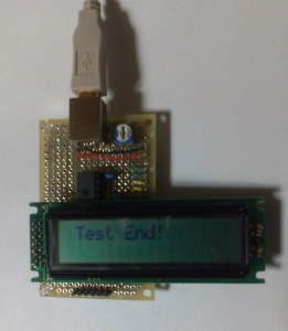 USBテストボードにLCDを付けて動いた状態